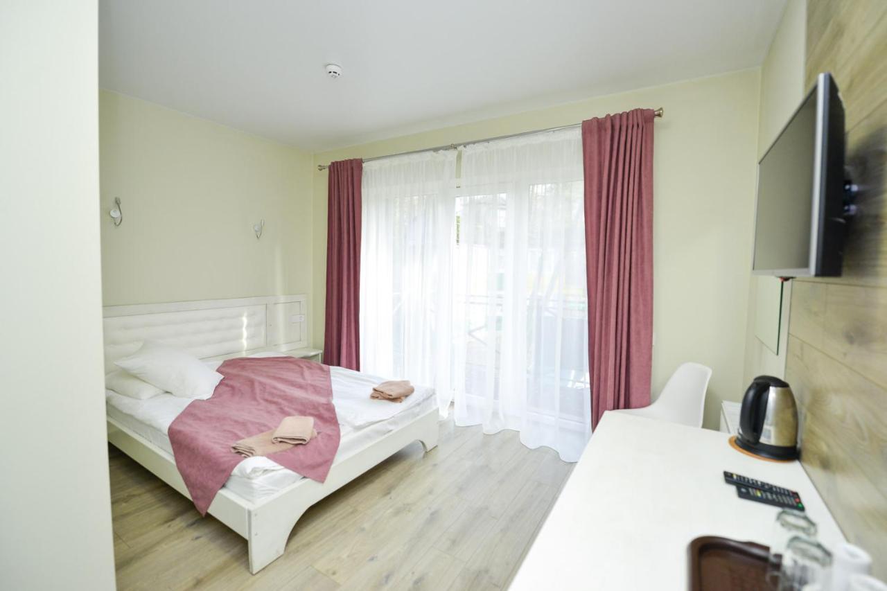 Forest Hotel Polis'ke Exterior photo